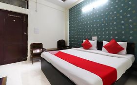 OYO 40431 Hotel Amar Prem
