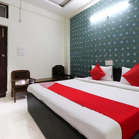 OYO 40431 Hotel Amar Prem Lucknow Buitenkant foto