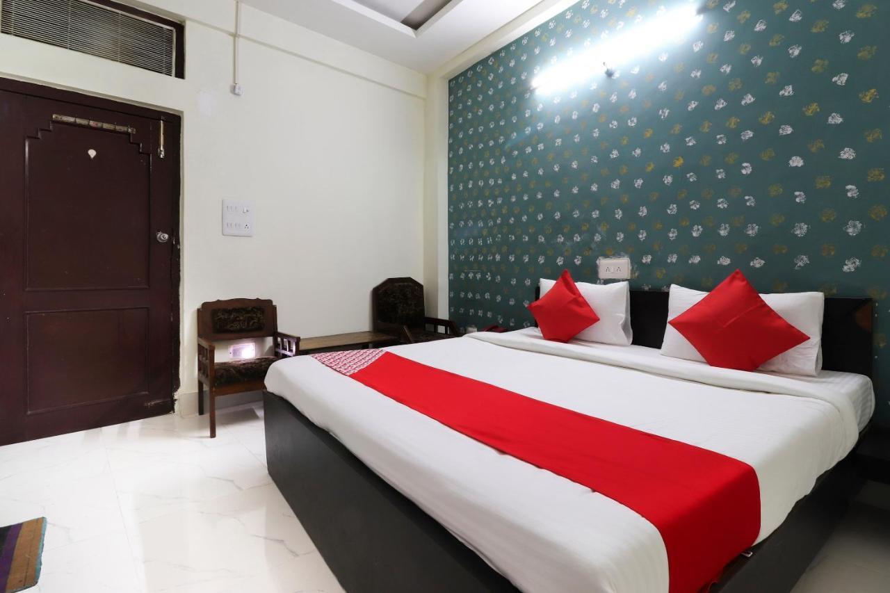OYO 40431 Hotel Amar Prem Lucknow Buitenkant foto